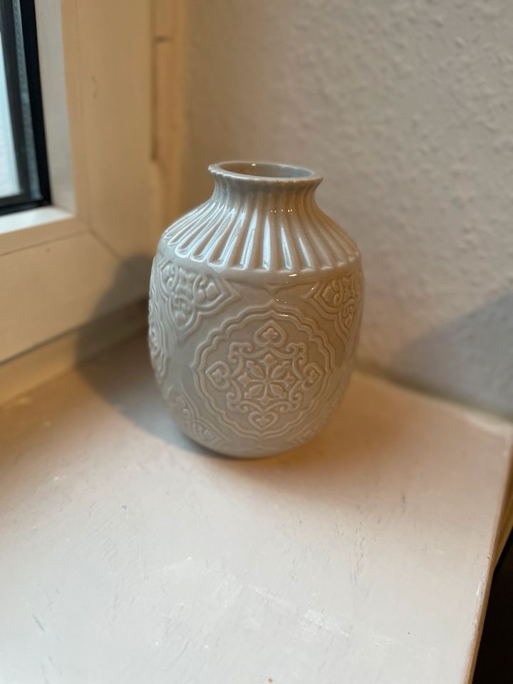 Blumenvase grau mit Muster orientalisch boho chic in Frankfurt am Main