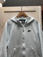 Nike Tech Fleece Seltenheit wie NEU! Bremen - Huchting Vorschau