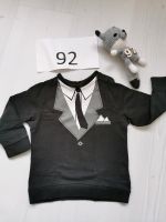 Pulli Krawatte Gentleman Chic Sakko Anzug Größe 92 Hessen - Rüsselsheim Vorschau