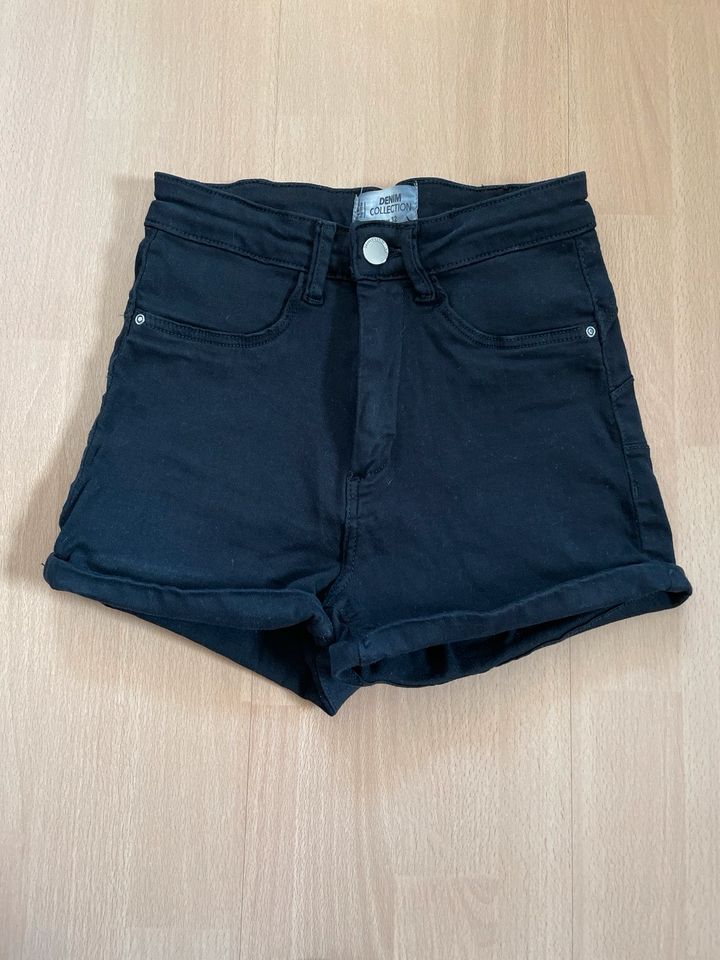 schwarze Jeansshorts Gr.32 von Tally Weijl in Ergolding