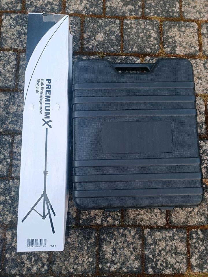 Camping Satellitenanlage Komplettset + Dreibeinstativ, top!! in Osann-Monzel