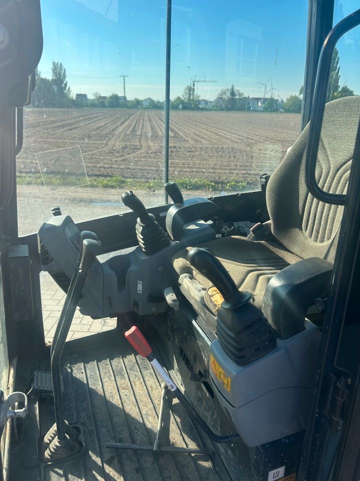 Kubota KX019-4 Minibagger Kettenbagger Bagger 2015 Löffelpaket in Harthausen