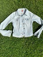 Tolle kurze Jeansjacke cropped H&M 32 hellblau Kr. Dachau - Markt Indersdorf Vorschau