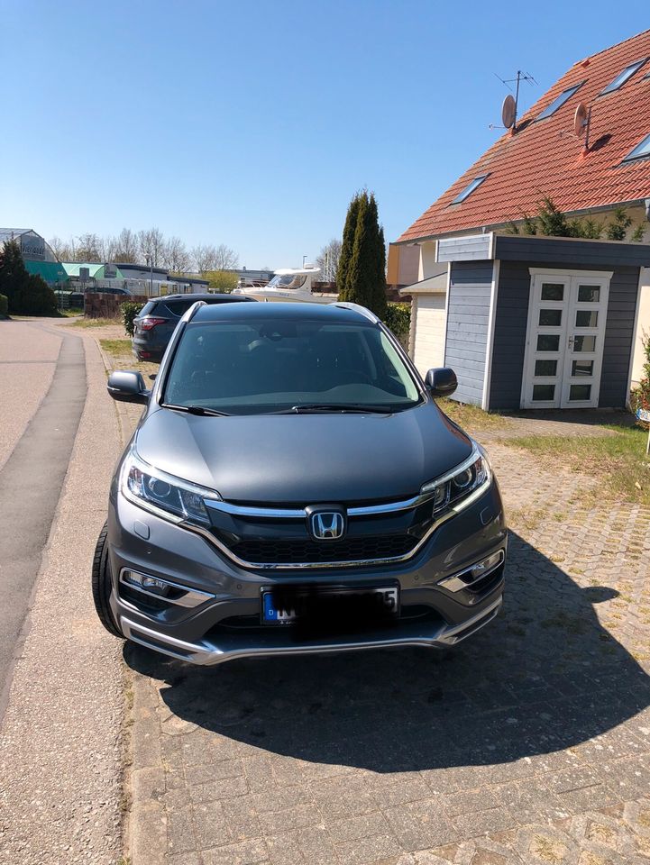 Verkaufe Honda CR-V Executive 4WD Automati... in Zingst