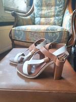 Tory Burch Sandalen Sommer Schuhe Absatz Gr. 37 Leder Wandsbek - Hamburg Wellingsbüttel Vorschau