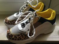 Schuhe Sneaker Größe 40 41 Hessen - Bad Karlshafen Vorschau