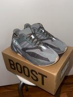 Adidas Yeezy Boost 700 Sachsen - Röhrsdorf Vorschau