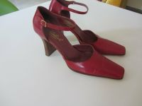 High Heels in Rot von Atelier Bologna, Größe 38 Aachen - Aachen-Mitte Vorschau