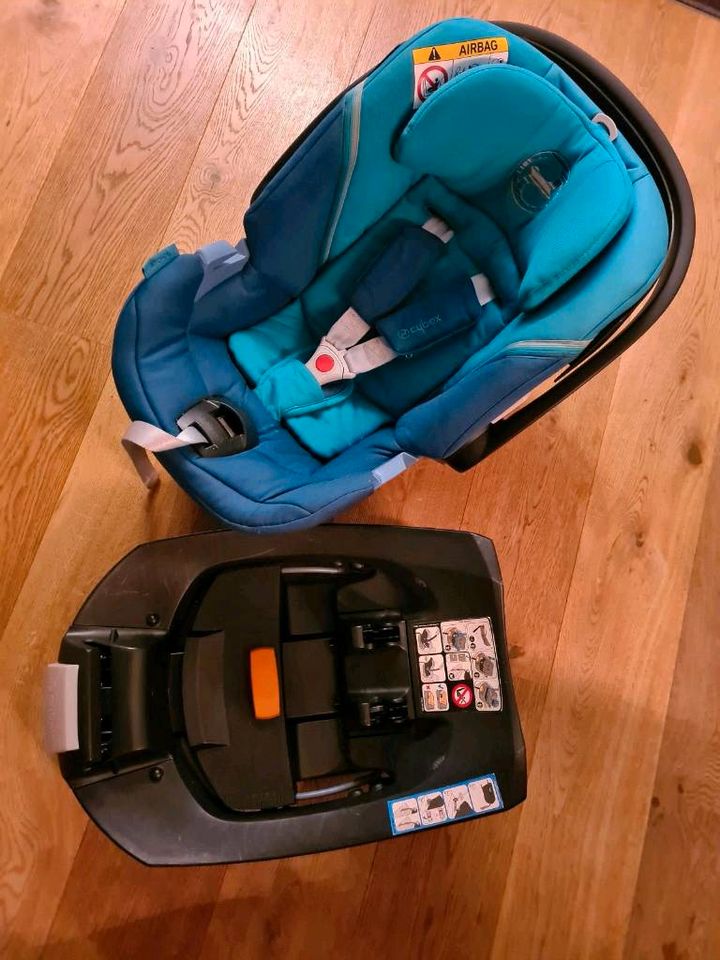 Cybex aton5 babyschale incl base in Renningen