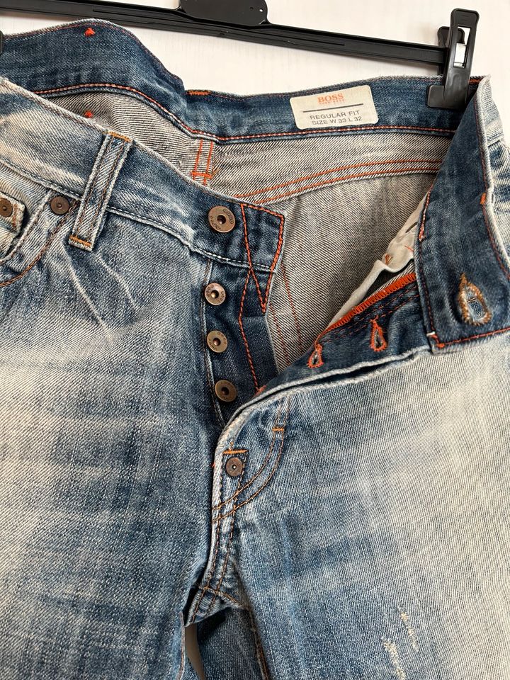 Jeans von Boss in Kirchseeon