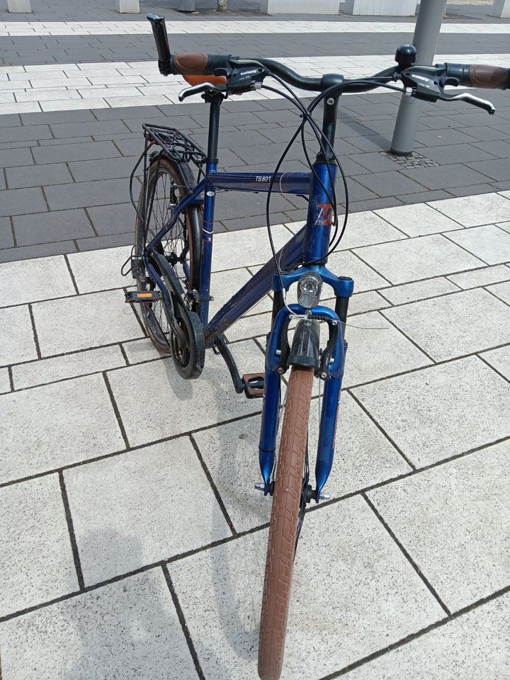 1x Fahrrad, Herren, TIUMPH, 28 Zoll, 21 Gang, 54cm Rahmenhöhe in Leipzig