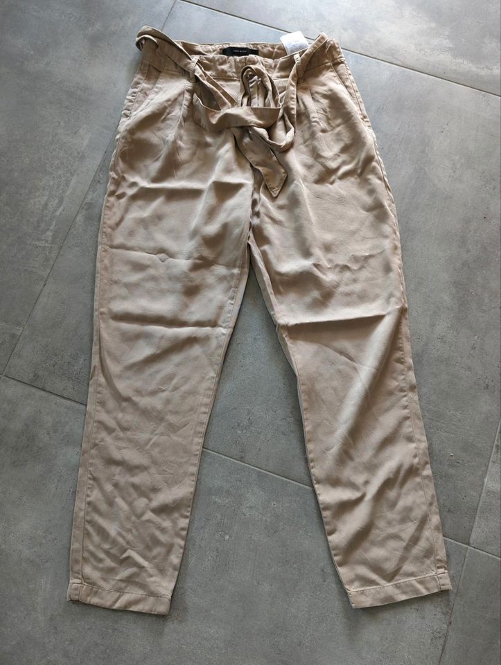 Chino Vero Moda L/32 in Bedburg-Hau