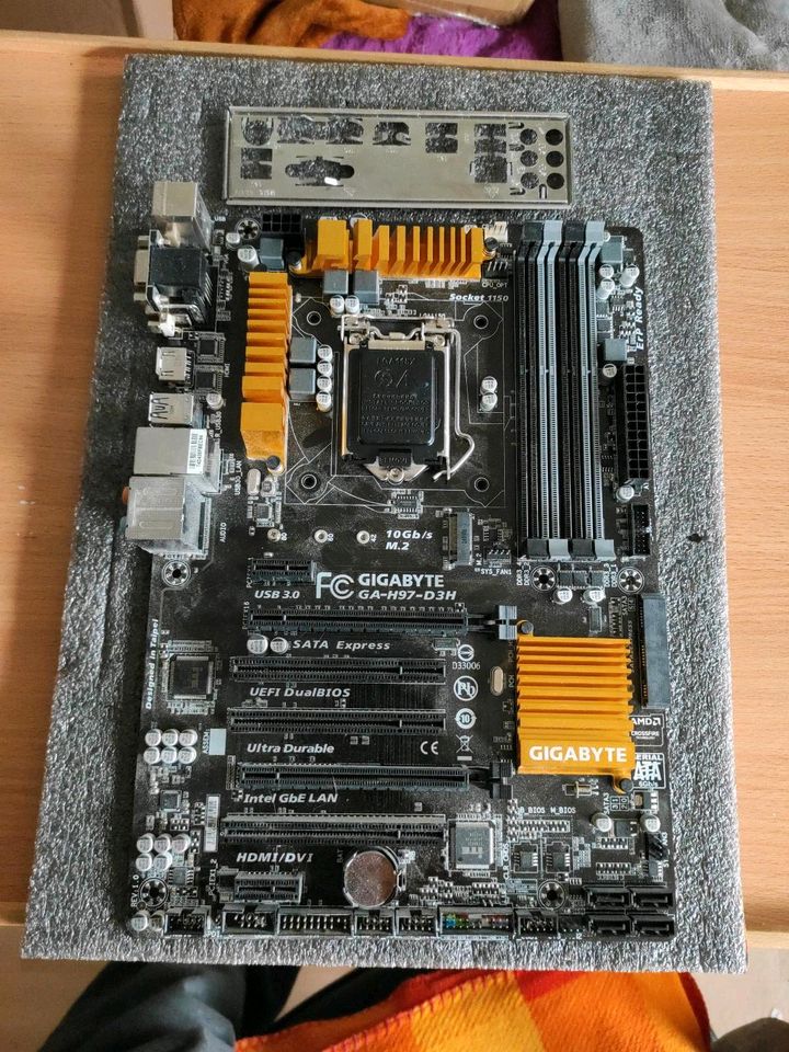 *Teildefekt* Gigabyte GA-H97-D3H Sockel LGA 1150 in Münnerstadt