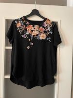 Benetton T-Shirt Blumen Düsseldorf - Friedrichstadt Vorschau