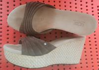 Ugg Australia Sandalen Pantoletten Platue Leder 36 Bayern - Manching Vorschau
