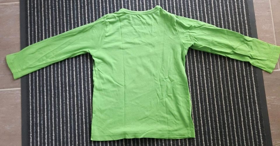 Langarm Shirt Esprit Größe 104/110 in Adelheidsdorf