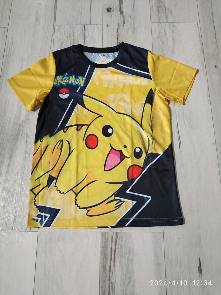 Pokemon Kurzarmshirt Gr 140/158 Vorder und Rückseite bedruckt in Niederschönenfeld