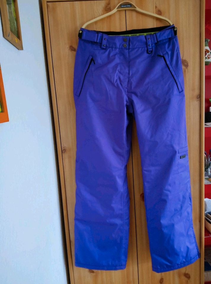 Chanex Snowboardhose Skihose Männer Farbe lila Gr. L neu in  Baden-Württemberg - Heidenheim an der Brenz | eBay Kleinanzeigen ist jetzt  Kleinanzeigen