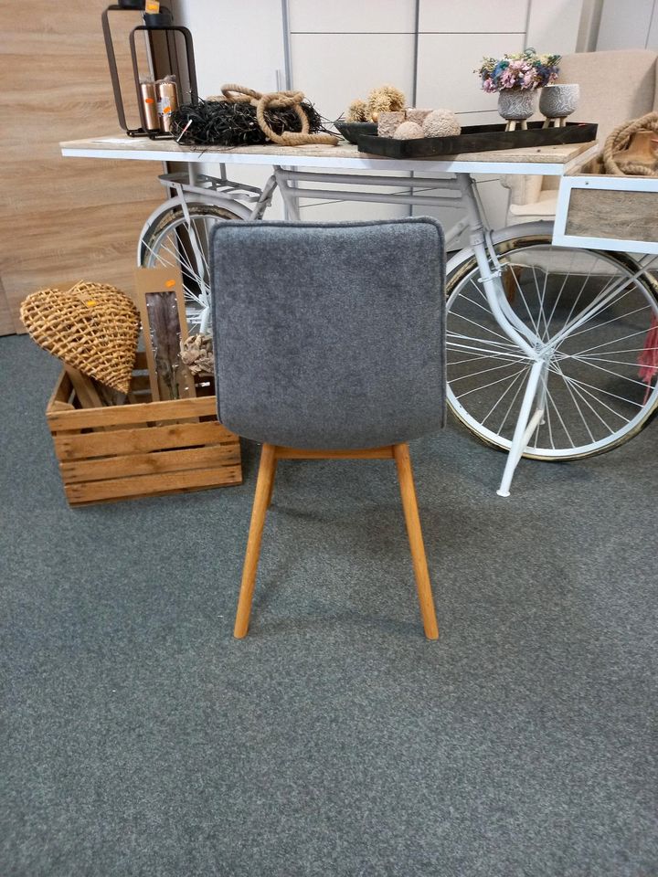 andas Stuhl "Ramon", 2x vorhanden, mit Massivholzbeinen, NEU in Mühlhausen