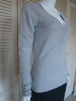 Pulli Shirt grau/ weiß Gr. 36 an der Brust gerafft, elastisch seh Niedersachsen - Lohne (Oldenburg) Vorschau