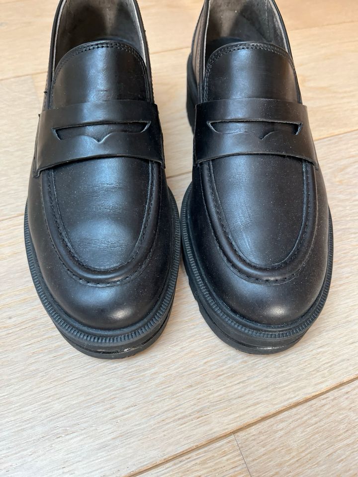 Loafer Gr. 37,5 aus Leder in schwarz, super soft von Paul Green in Augsburg
