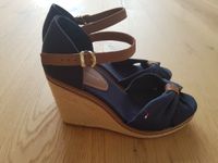 Sandalen von Tommy Hilfiger - ungetragen / neu Hessen - Gründau Vorschau