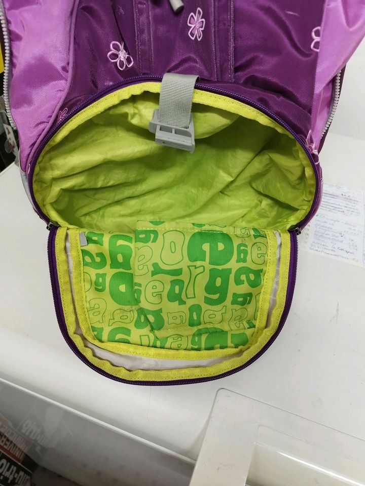 Ergobag Schul-Ranzen Rucksack Lila gebraucht in Langgöns