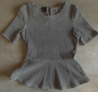 Halbarm-Shirt mit Schößchen schwarz weiß von Madeleine Größe 40 Hessen - Kassel Vorschau