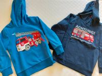 2x Kaputzen Pullover mit Feuerwehrmotiv, Größe 128 Dresden - Dresden-Plauen Vorschau