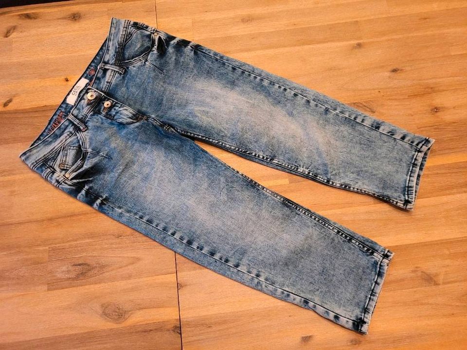 Cecil Scarlett Hose Jeans Capri 3/4 Gr. 27 / 22 wie neu in Saarbrücken