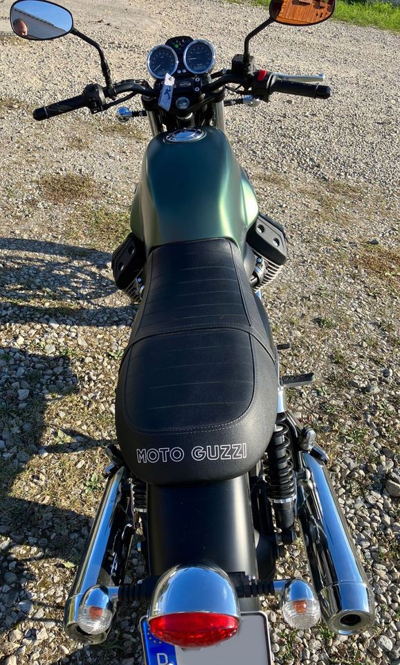 Moto Guzzi V7 Stone in Gilching
