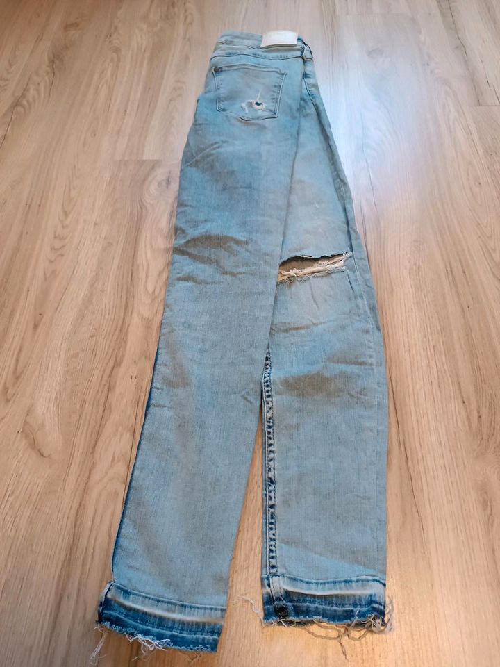 H&m Mädchen Skinny Jeans jegging 146 152 in Eisenach