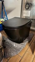 Wand-WC Toilette inklusive WC-Sitz schwarz NEU Bayern - Coburg Vorschau