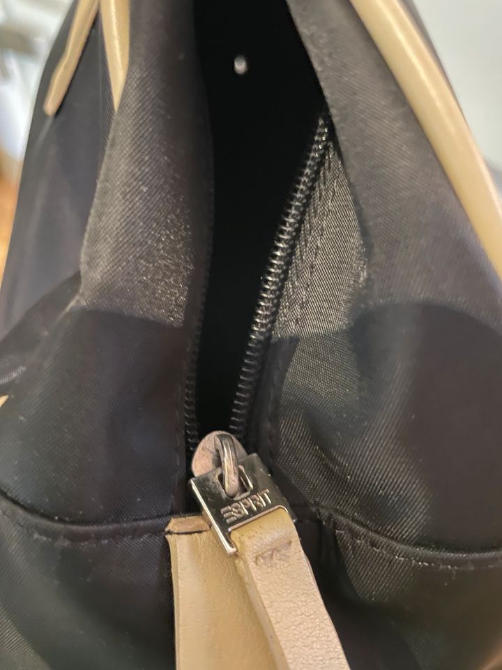 Esprit Handtasche, schwarz/beige, neuwertig in Wiesloch