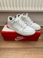 Nike Dunk Low Triple White 41 / 9.5 (W) Berlin - Lichtenberg Vorschau