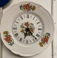 Hübsche alte (Wand-) Uhr mit Blumendekor/Porzellanteller alt Hessen - Lampertheim Vorschau