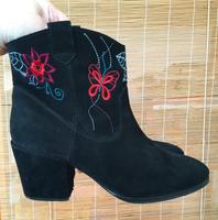 Stiefelette Boot Leder top 7 41 UNISA Stickerei Damenstiefel Berlin - Wilmersdorf Vorschau