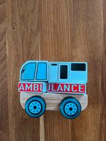 Holzspielzeug Puzzle Ambulanz Auto und Elefant Nordrhein-Westfalen - Wenden Vorschau