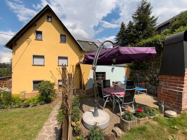Familienfreundliches Einfamilienhaus mit Fußbodenheizung und Solarthermie in Chemnitz