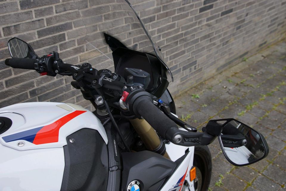 BMW S1000r Carbonräder Vollausstattung Garantie M Paket K63 in Düren