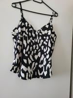Damen Top | Schwarz Creme | Shein | Gr. M Köln - Porz Vorschau