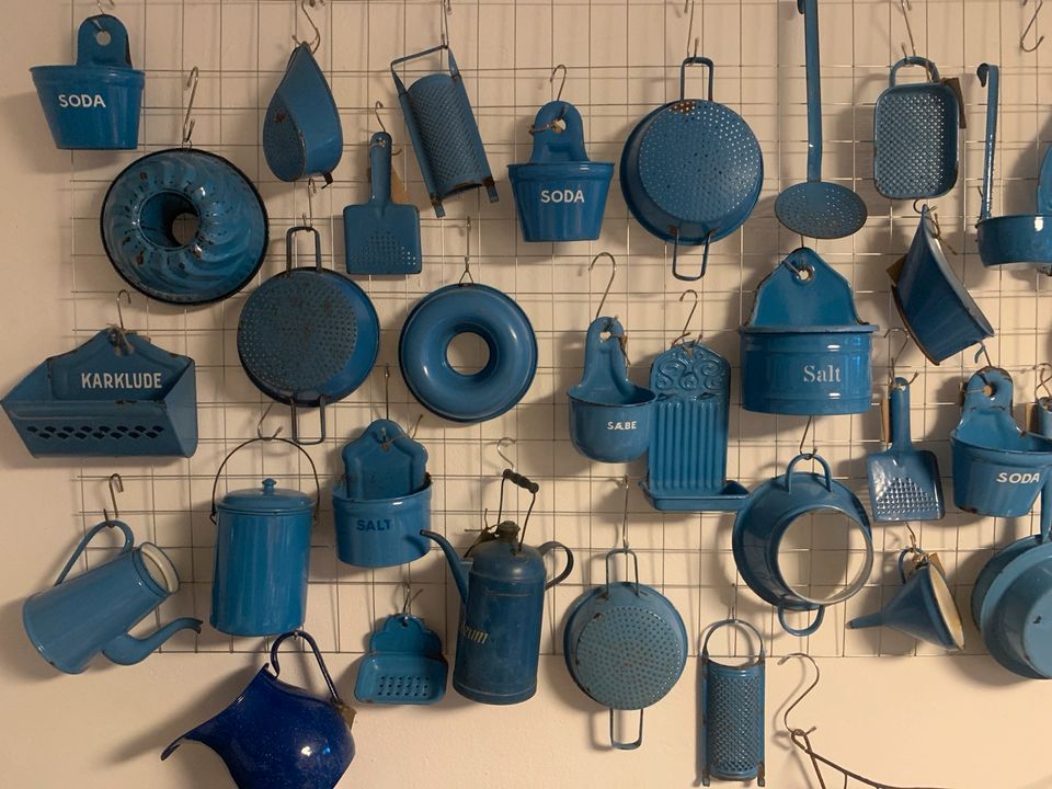 Sammlungsauflösung Emaille blau alt antik in Berlin