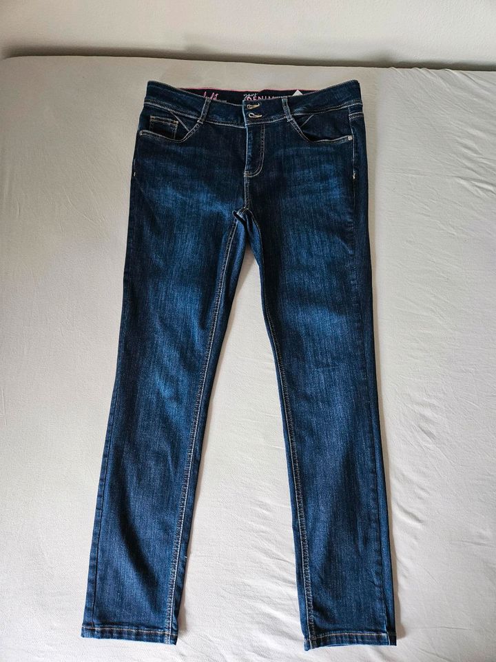 NEU/Street One/Damen Blue Jeans 31/30 in Kaarst