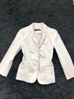 HALLHUBER Blazer Anzug hellrosa Größe XS neuwertig München - Trudering-Riem Vorschau