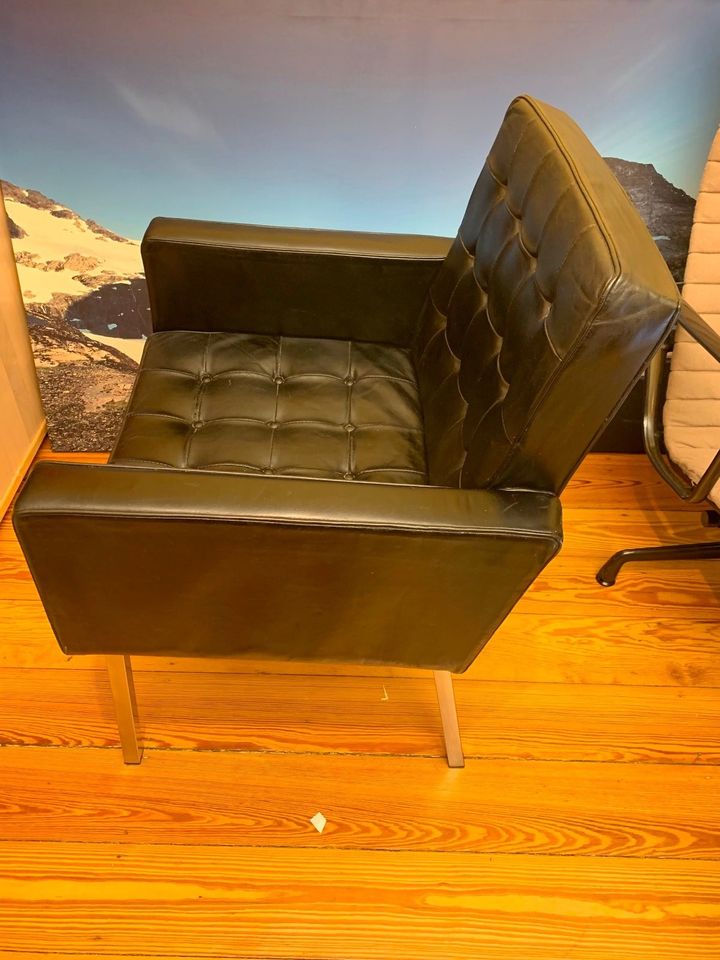 Original Knoll International Ledersessel Cafiero 70er Midcentury in Hamburg