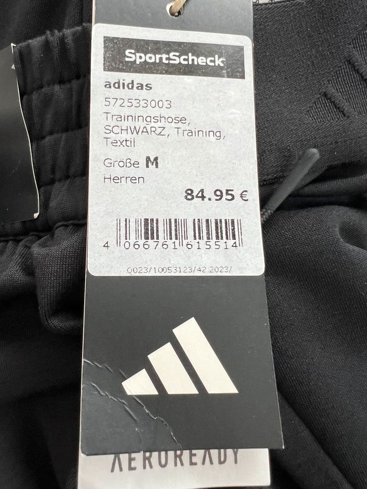 Neue Adidas Hose M in Berlin
