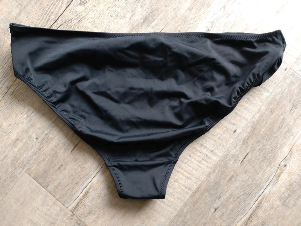 Neu! Tchibo Badehose - Bikini-Hose schwarz Gr.42 in Aalen