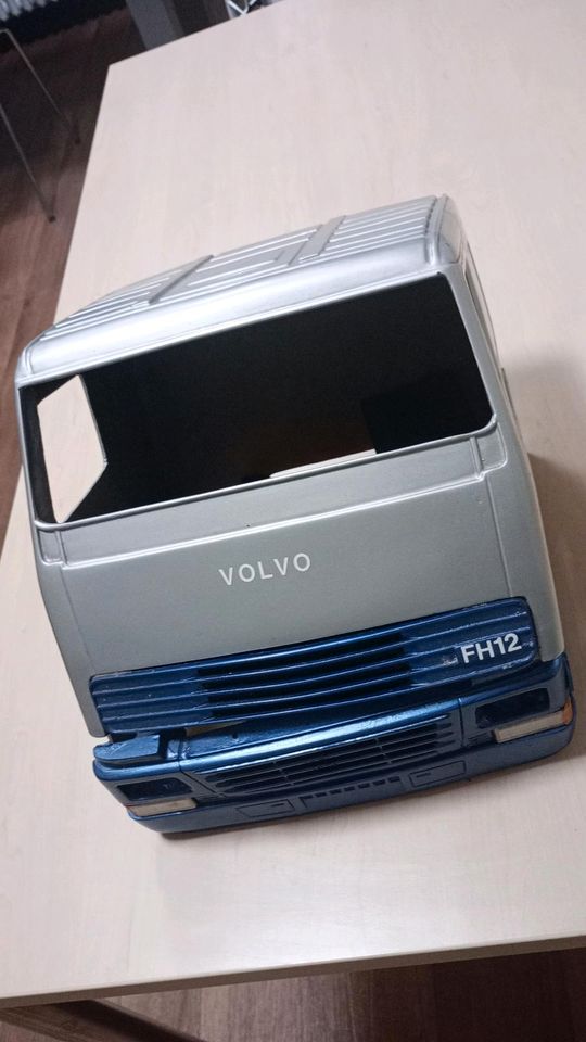 LKW 1:8 Volvo FH 12 / Veroma Neu in Hamburg