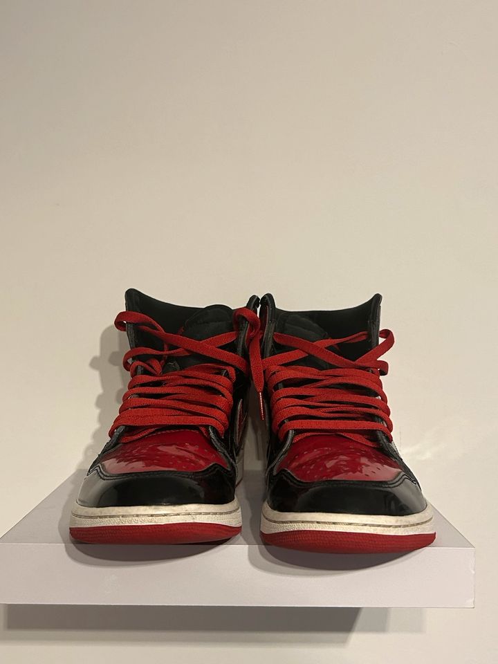 Jordan 1 Patent Bred EU45 in Stuttgart