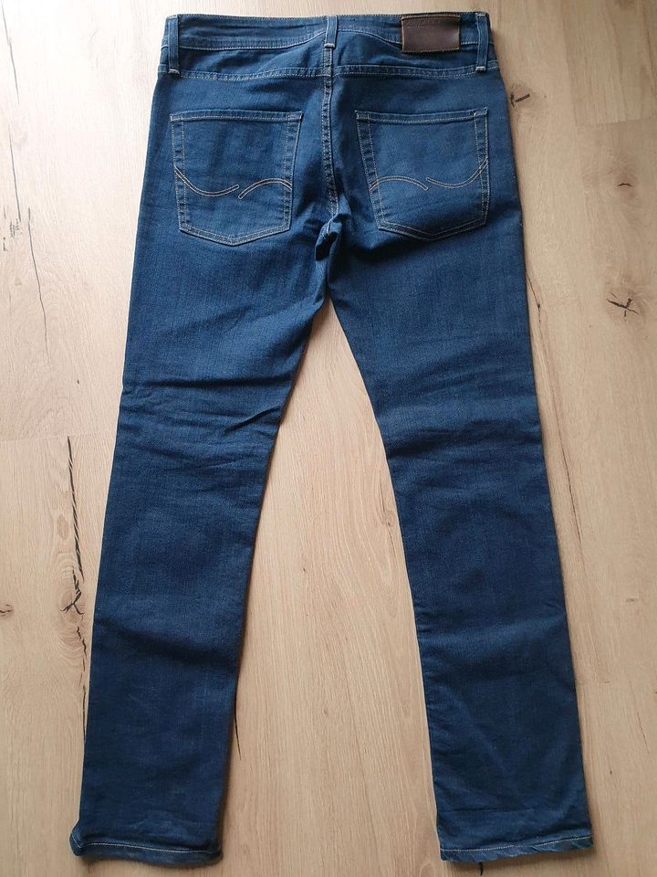 Wie Neu! Herrenjeans Jack & Jones Clark Original Comfort Premium in Busenberg